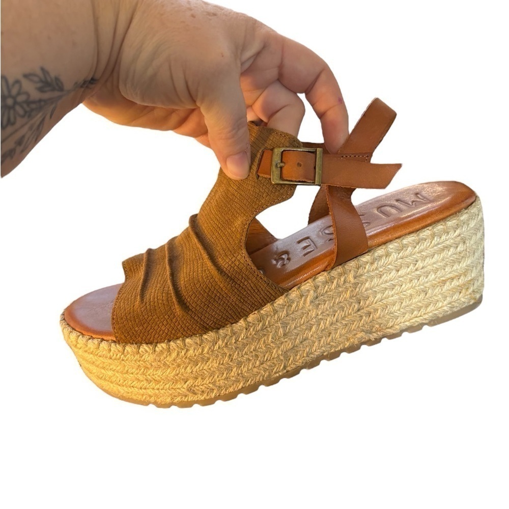 Musse and Cloud Women’s Picia Espadrille Suede Wedges Size 9